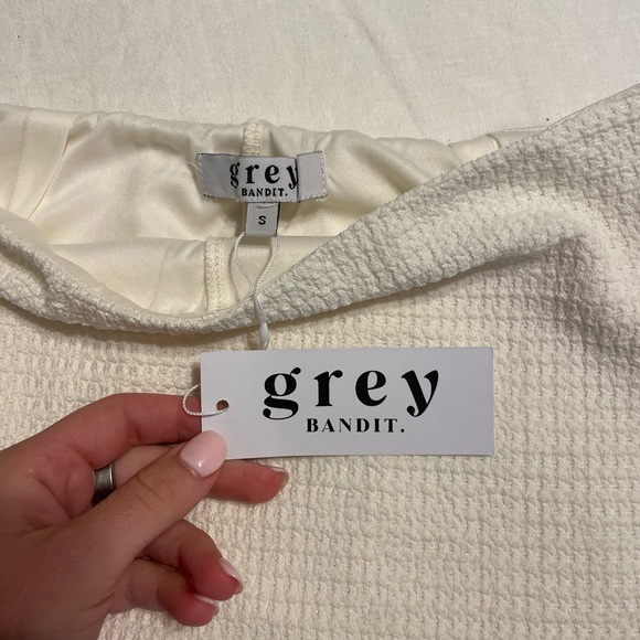 Grey Bandid white skirt, NWT size s - Picture 2 of 6